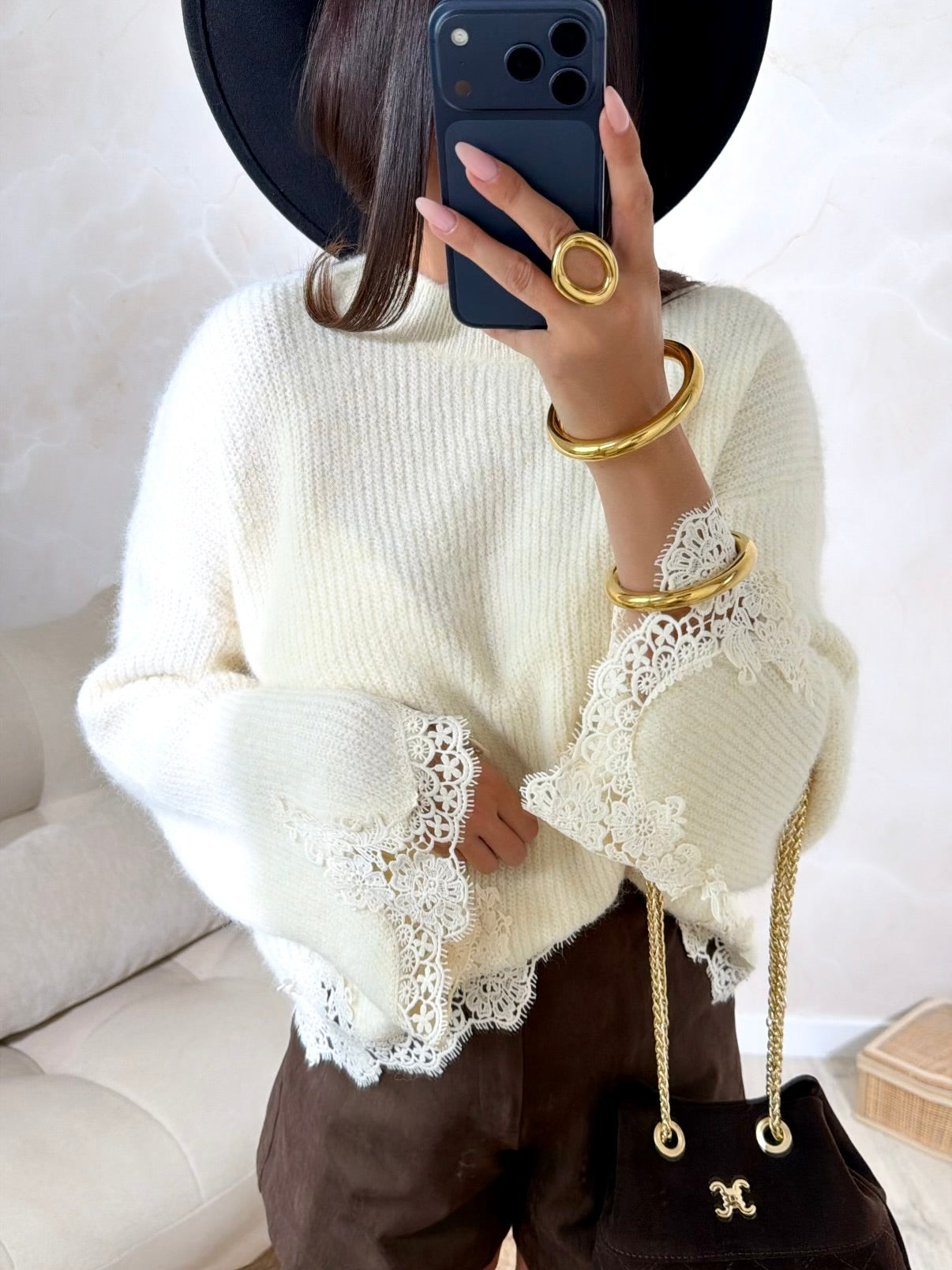 Pull Dentelle
