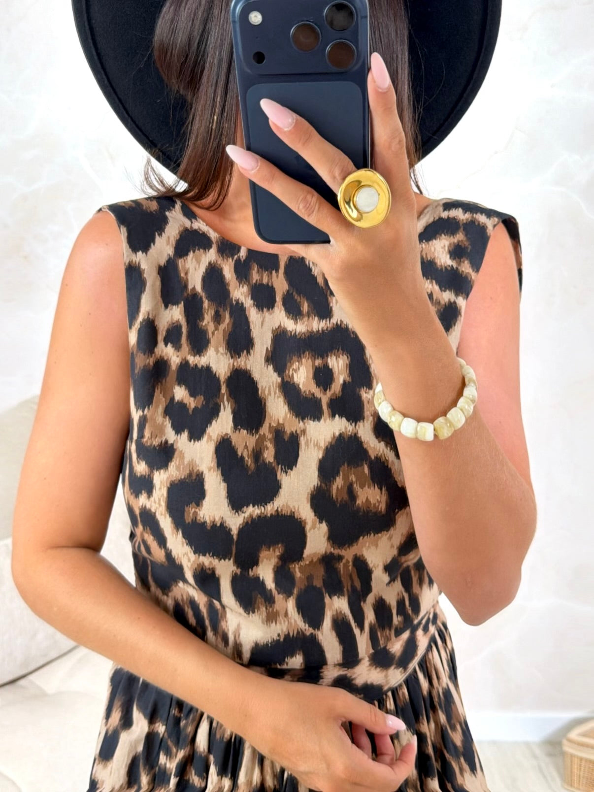 Top Léona